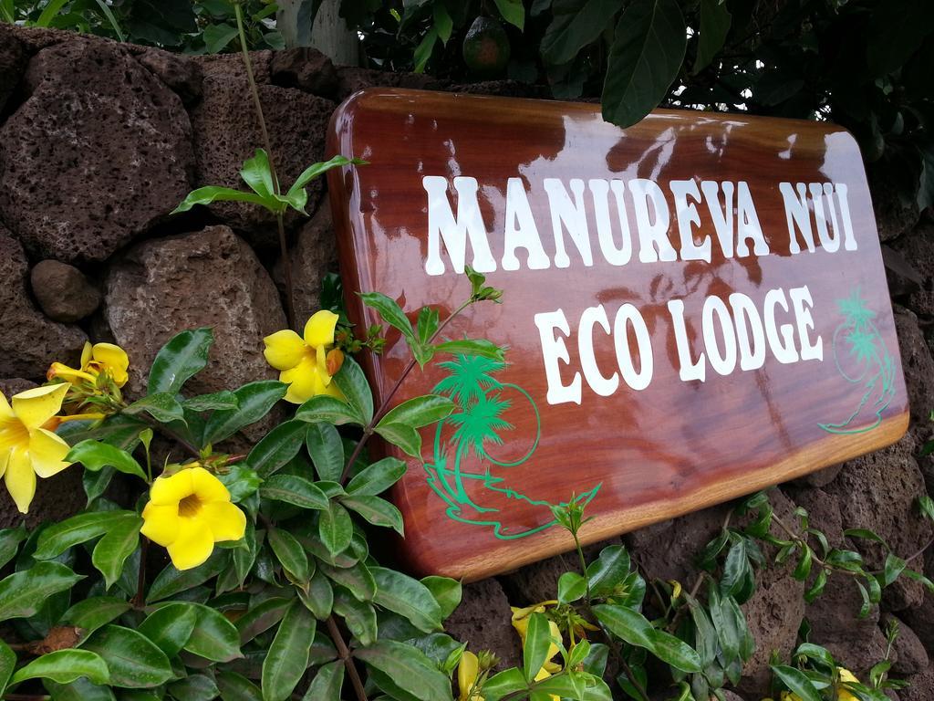 Manureva Lodge Hanga Roa Exterior photo
